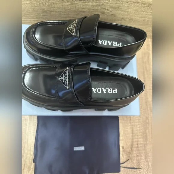 Prada Women's Black Leather Loafers - Picture 4 of 4